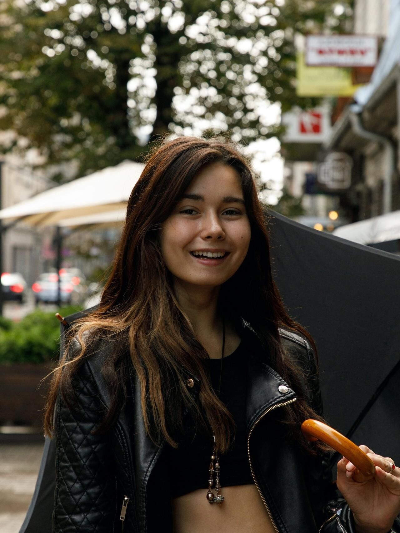 Miki Equisite in her pleated skirt (NN)