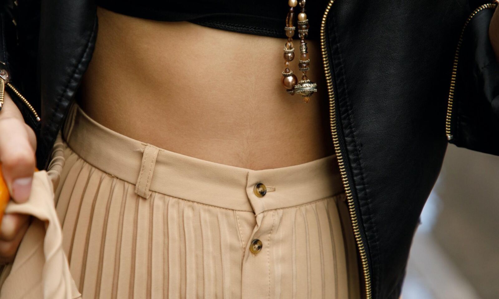 Miki Equisite in her pleated skirt (NN)