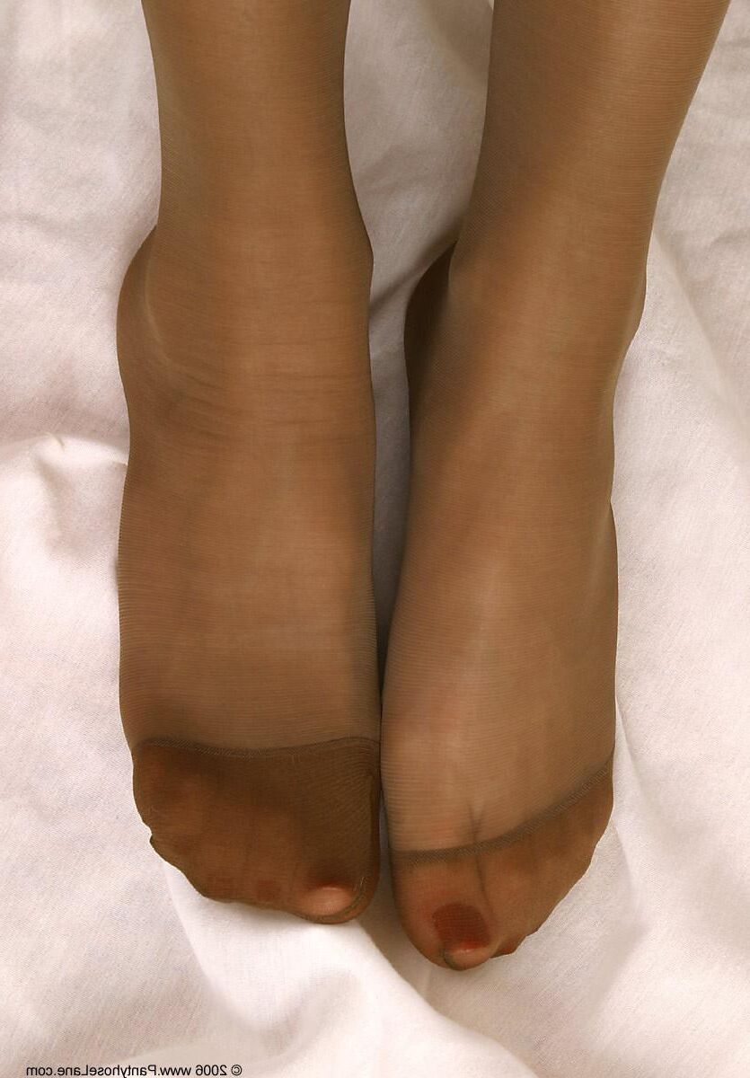 Pantyhose Model Paris