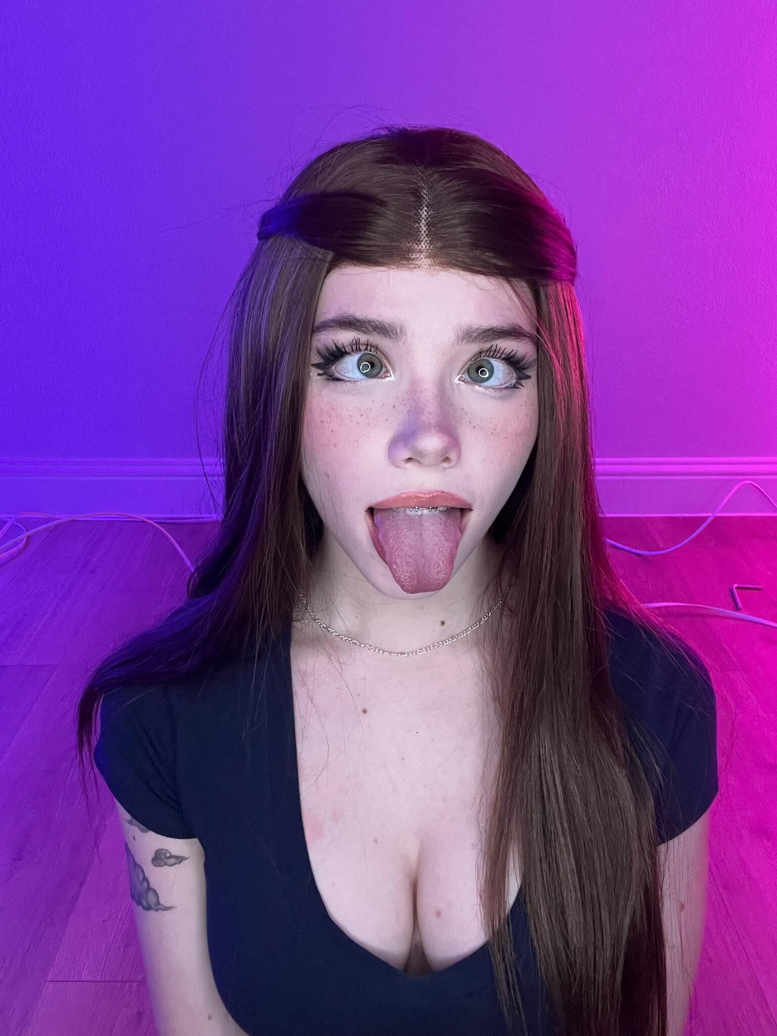 gg , AI, cute looks, non nude #