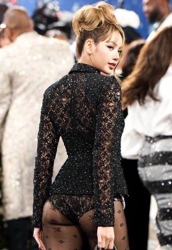 Lisa Blackpink