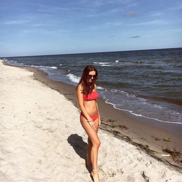 Skinny polonais Karolina Z. NN Salope nette