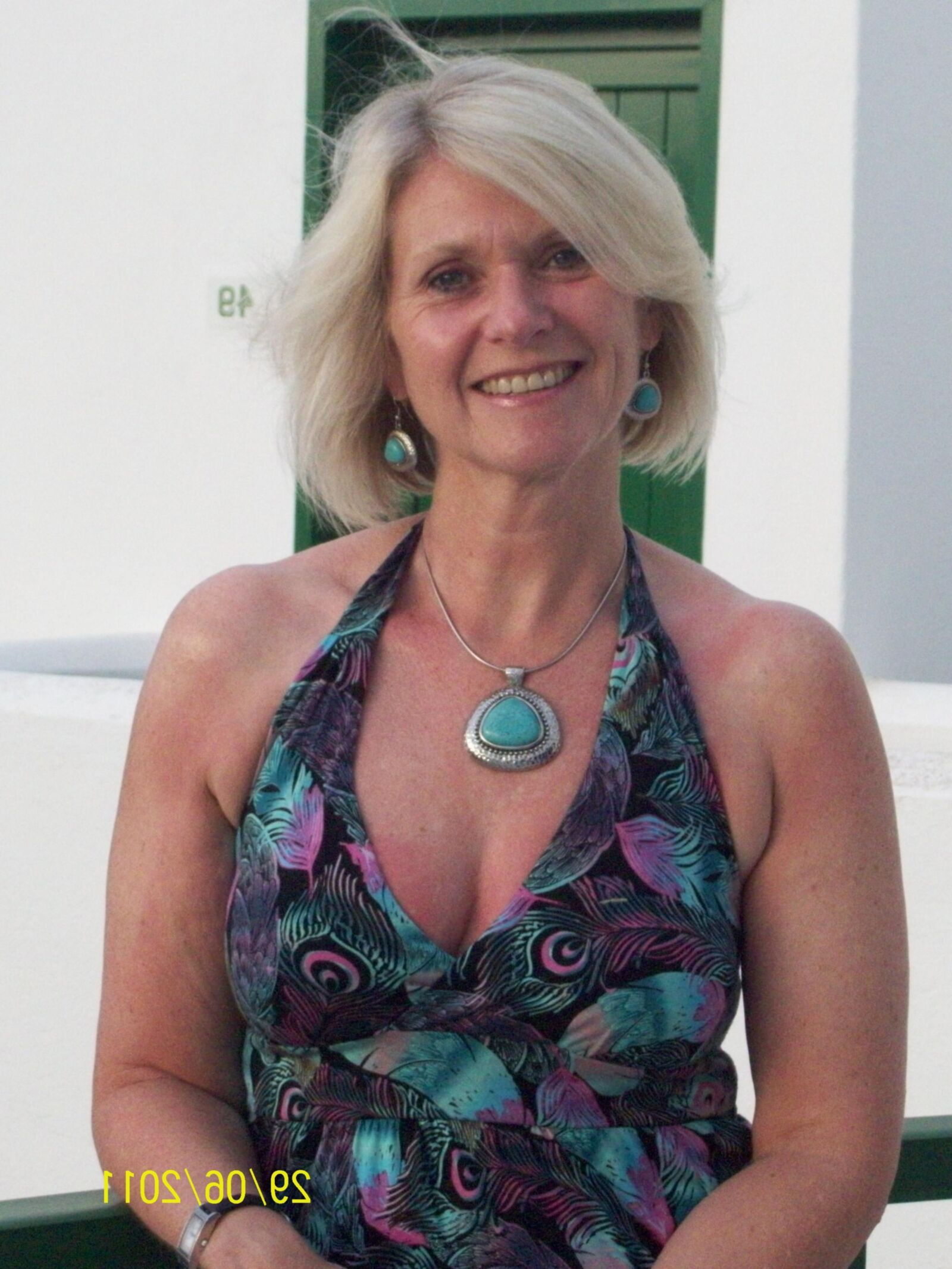 Não nude amadurece e Grannie