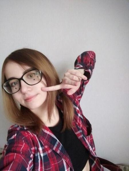Natasha polonais maigre exposé