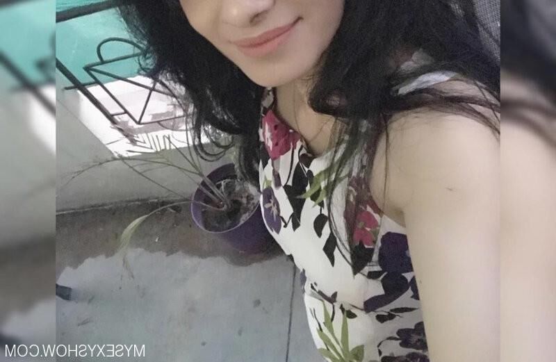 Аалия на mysexyshow.com