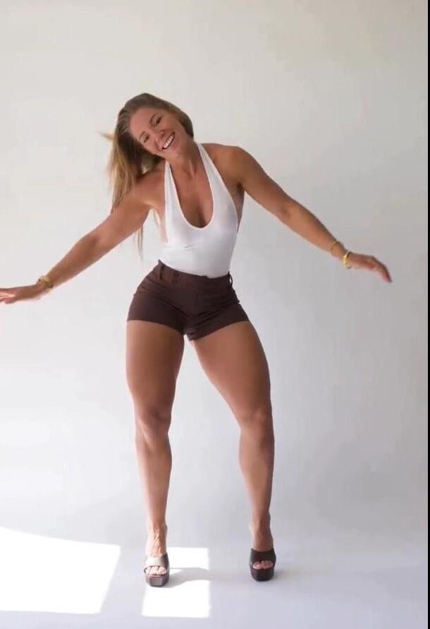 Milf thighs I cum to