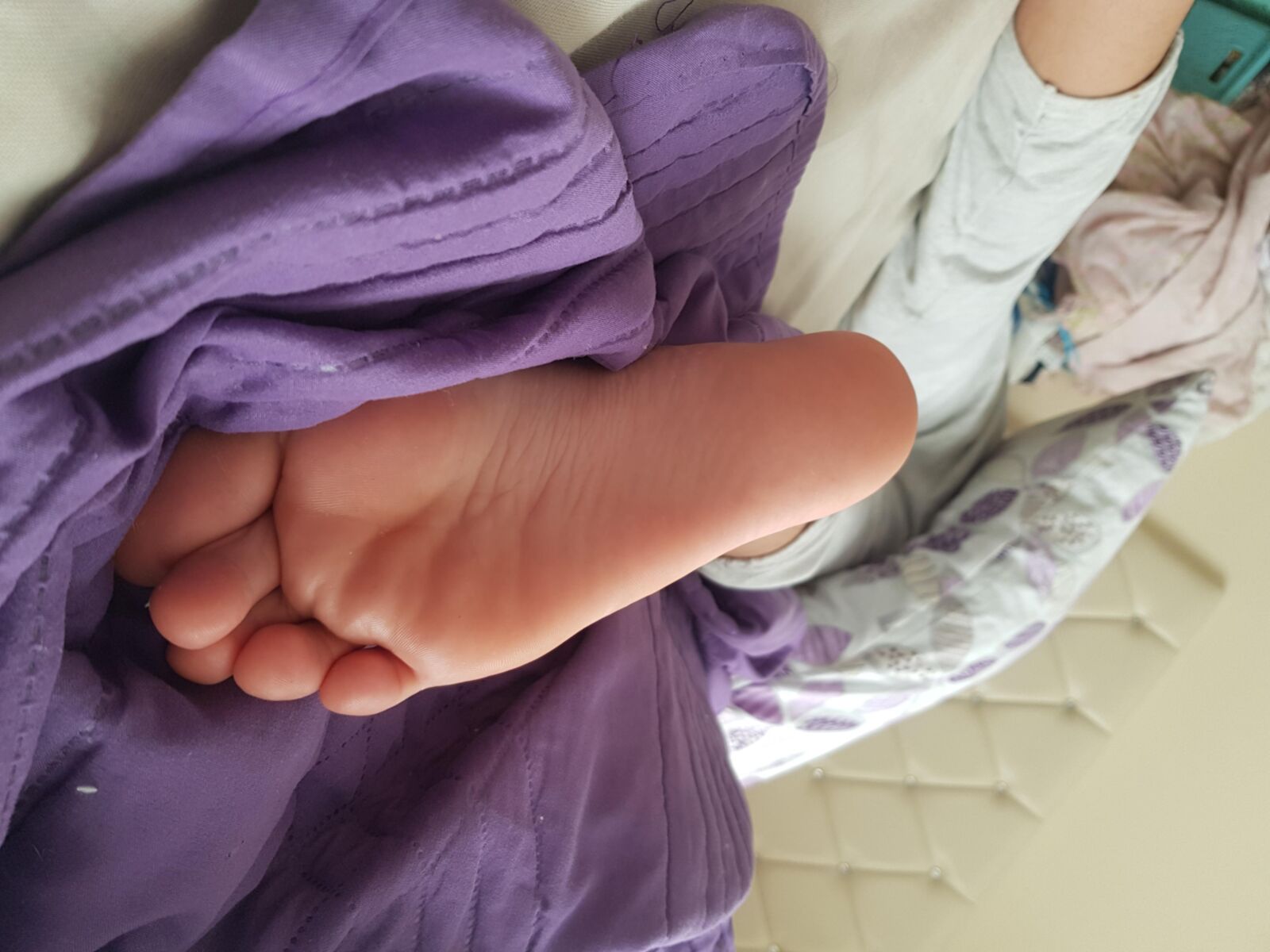 ネバヤルシントルコの眠っているピンクのソール