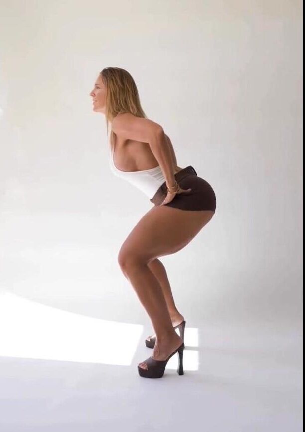 Milf thighs I cum to