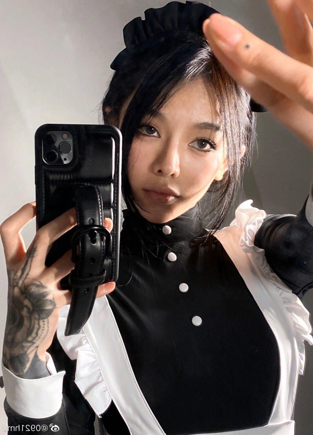 中国のアジアのゴス・バディの女
