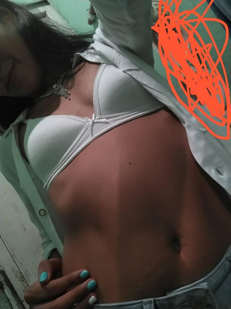 Skinny Latina Rossana B. MIX NN