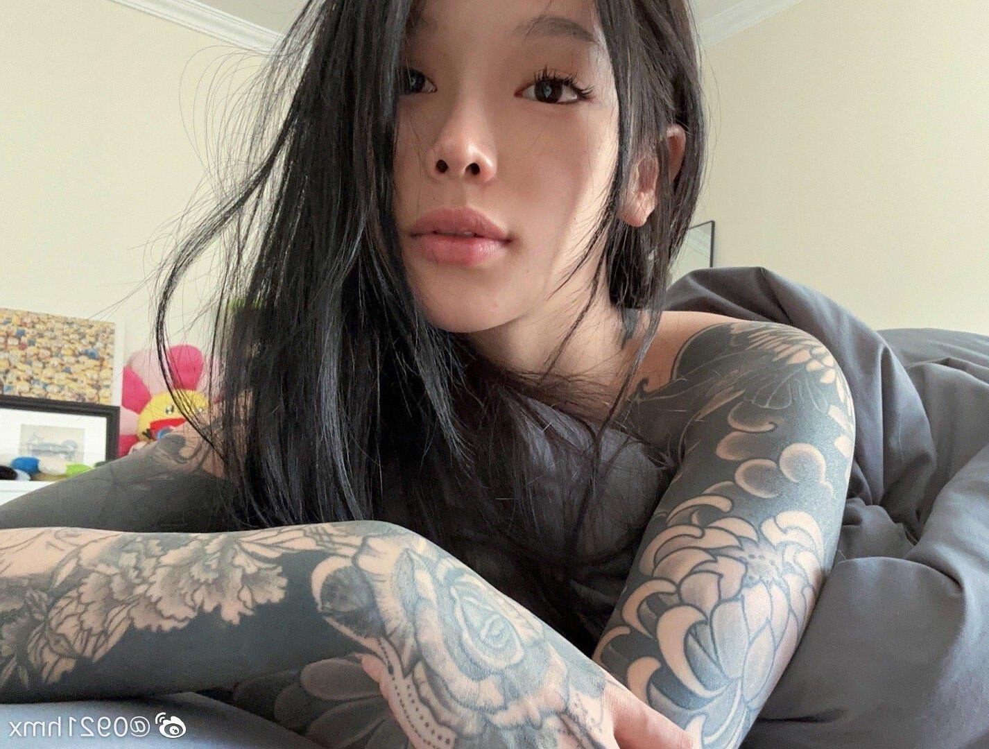 中国のアジアのゴス・バディの女