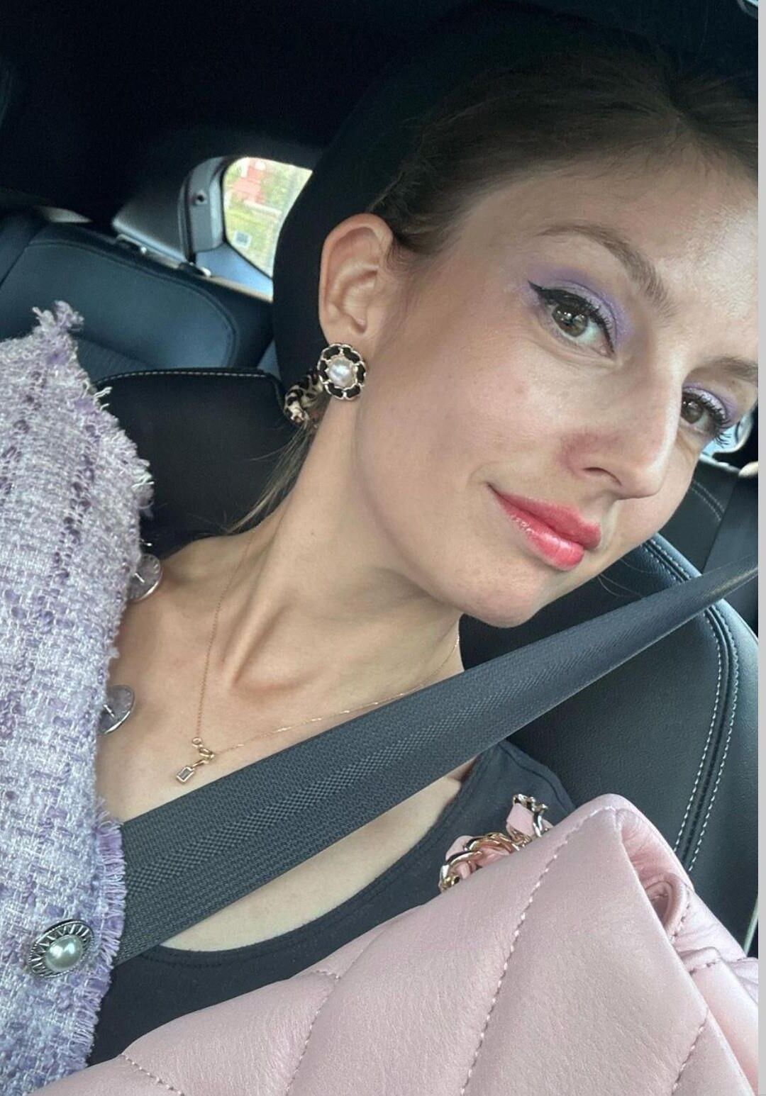 Eva Maigrichonne bcbg mais bien salope（フランスの熟女）