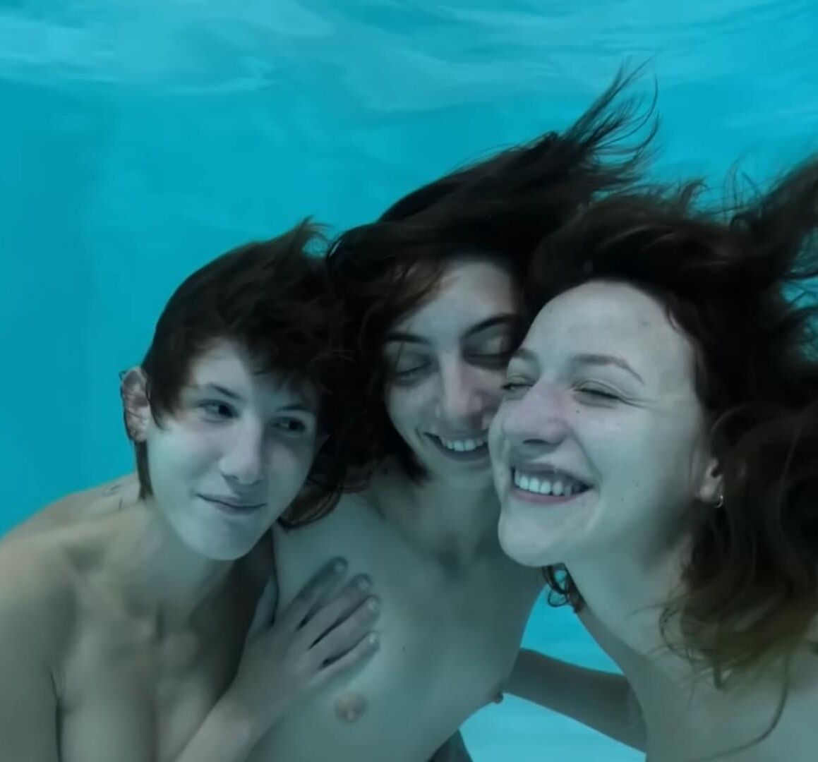 プールパーティー