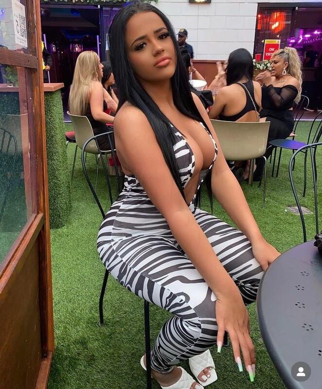 Hot Pieces (Sluts, Whores, Chavs etc) 