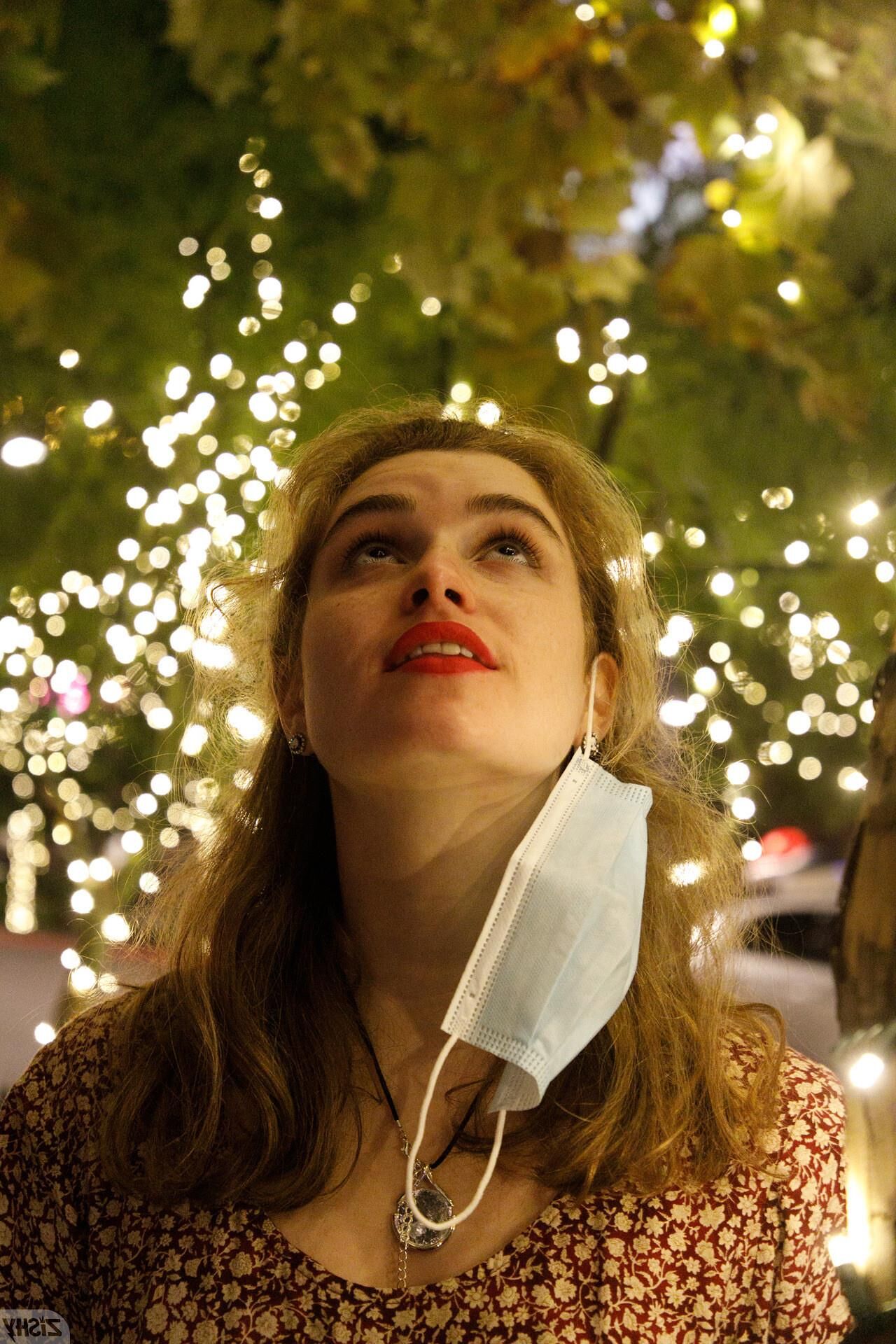 Greta Yarbrough Christmas Crumbs