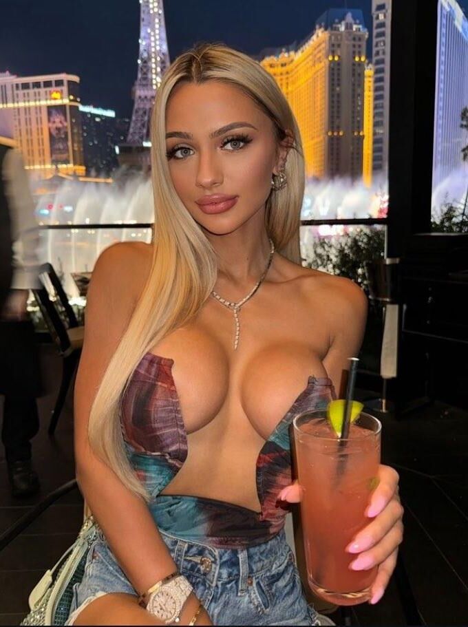 Hot Pieces (Sluts, Whores, Chavs etc) 