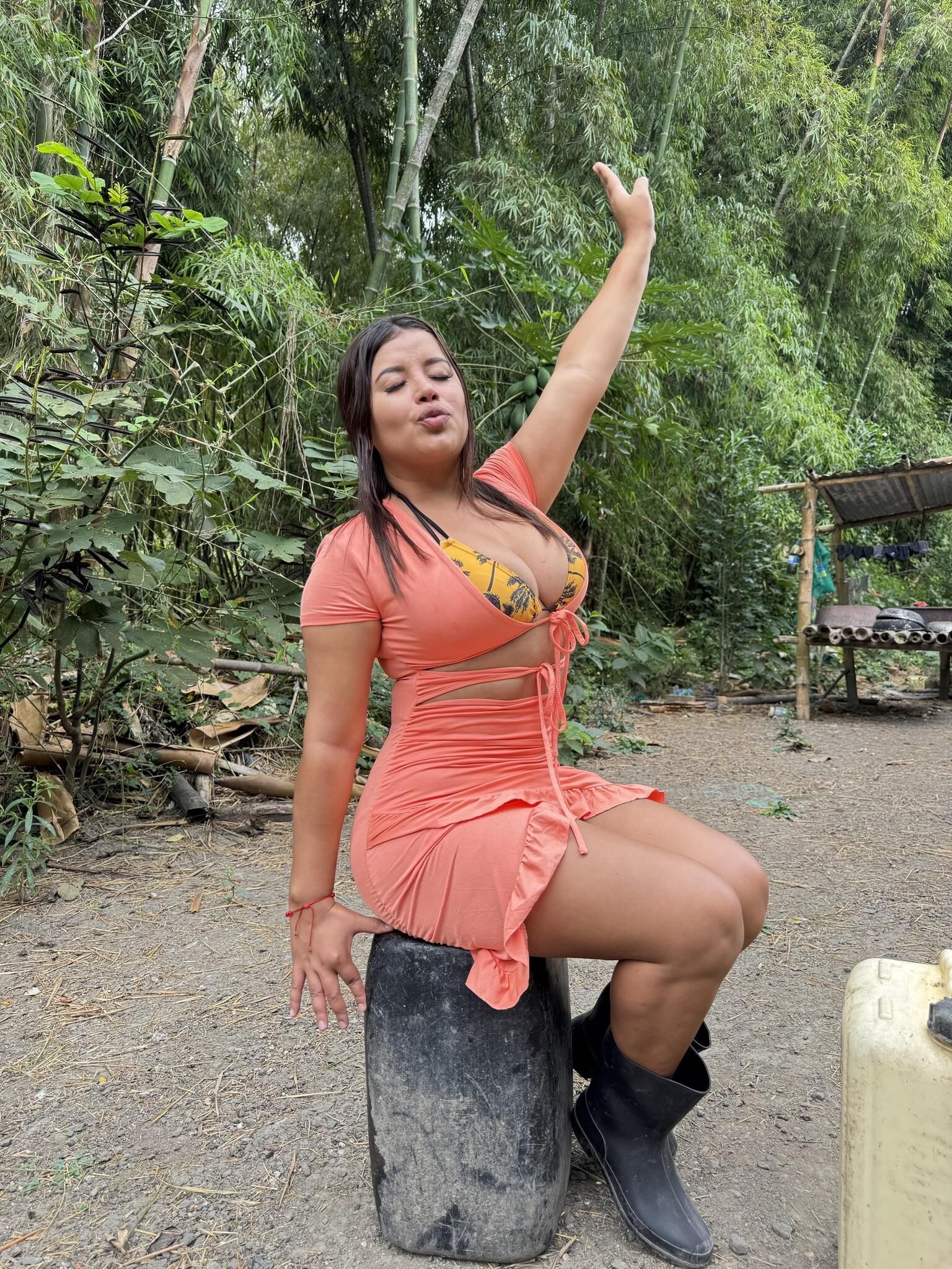 Angelica Cevallos Colombian Big Butts and Tits