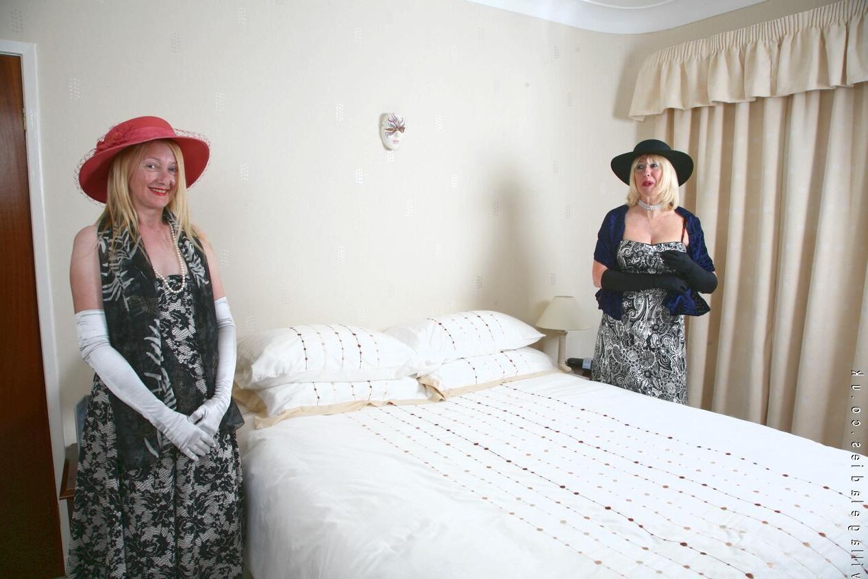 Marie and Dilys 