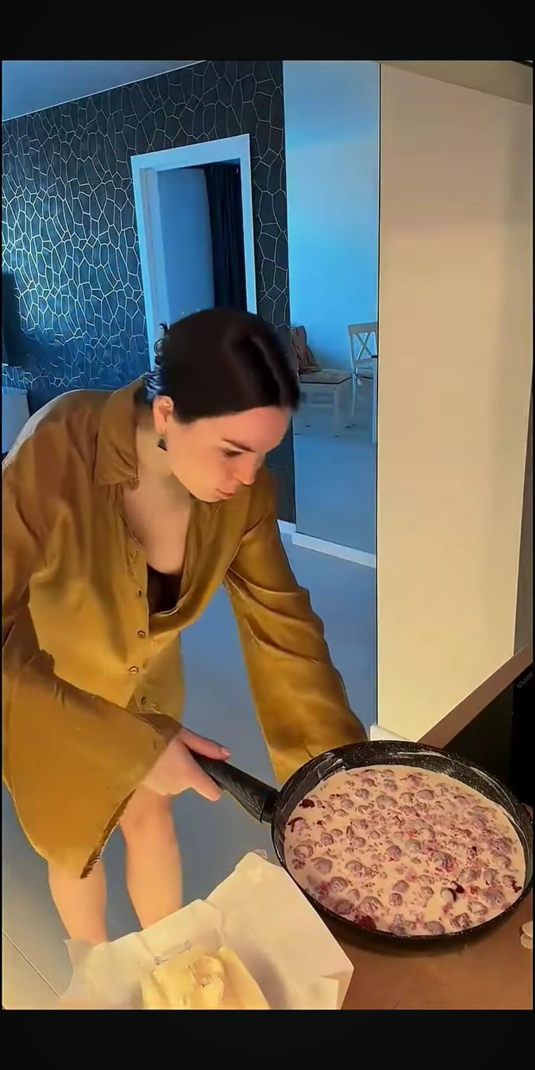 Kitchen downblouse