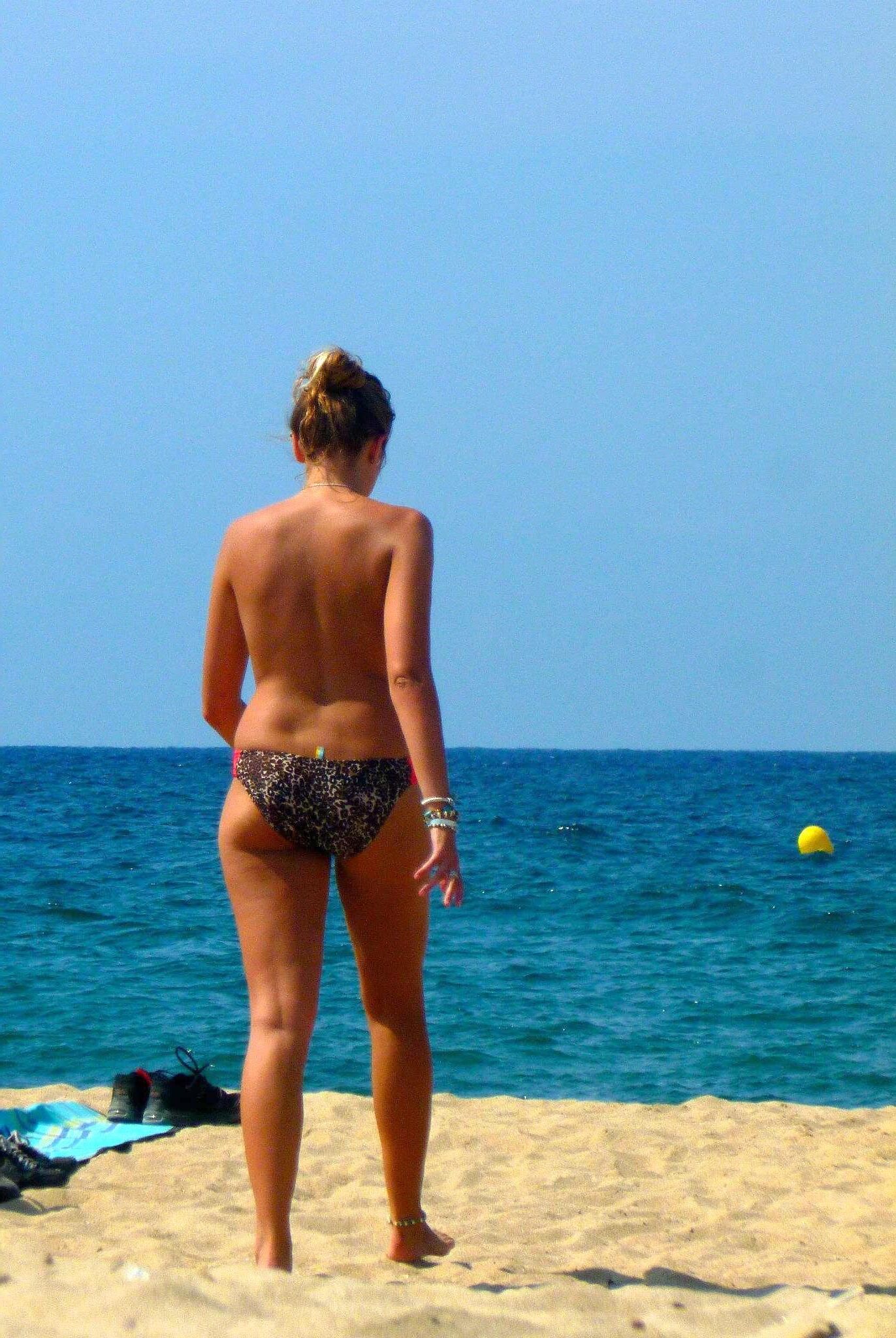 isabella rzz hot bikini