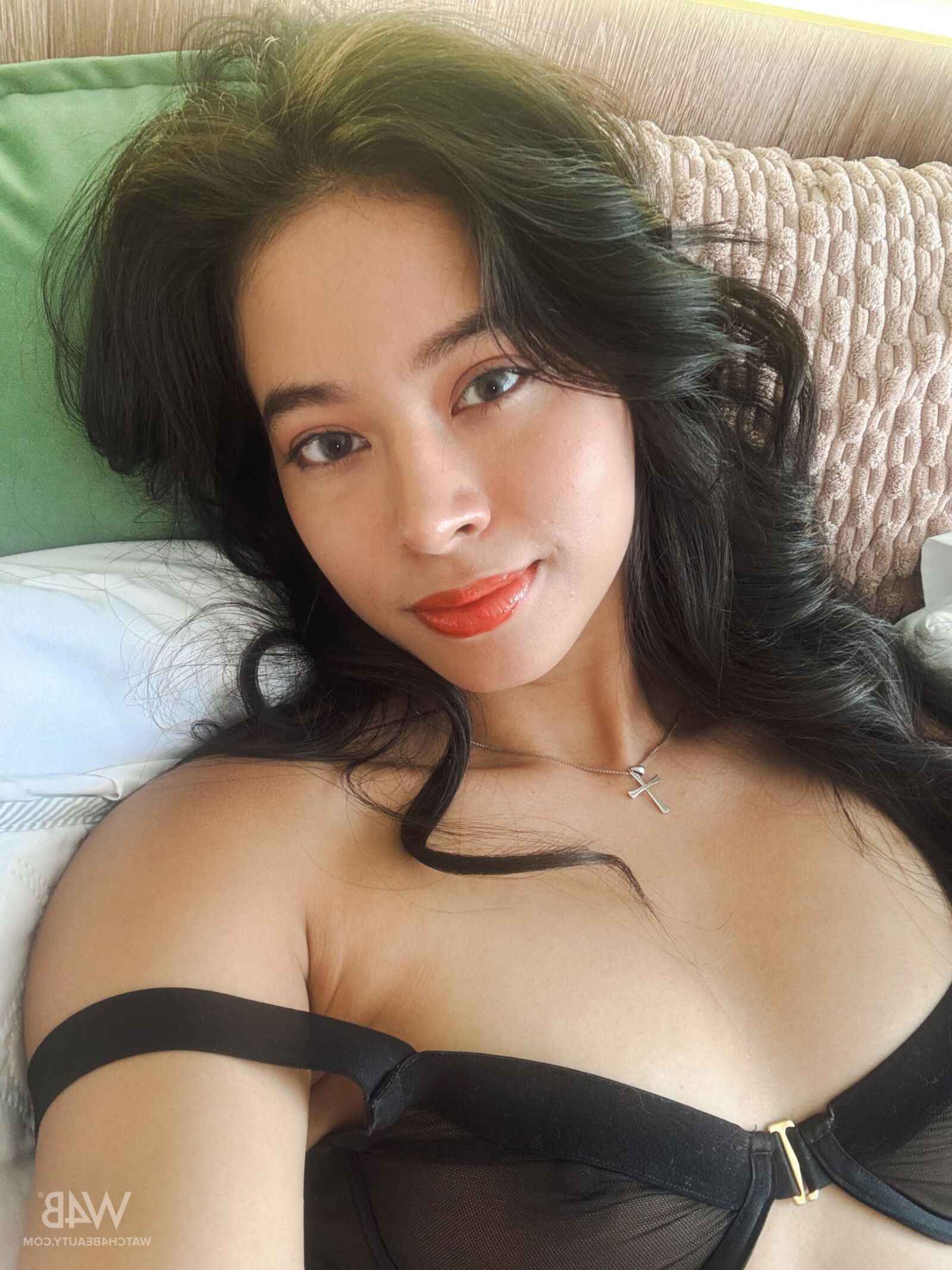 Leyla Grey yo Selfie U Erotic Greeting
