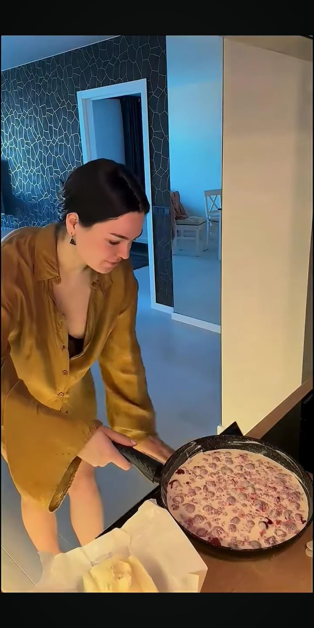 Kitchen downblouse