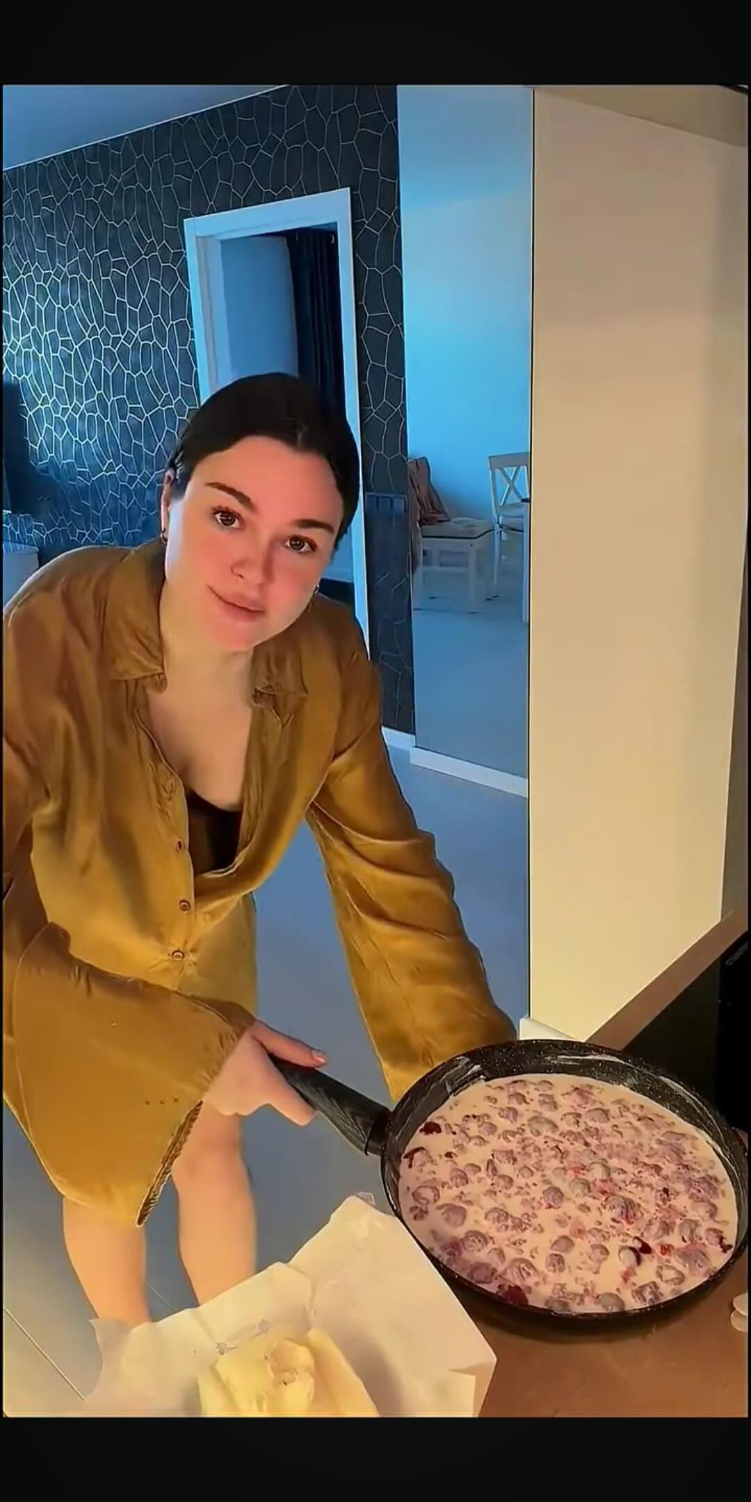 Kitchen downblouse