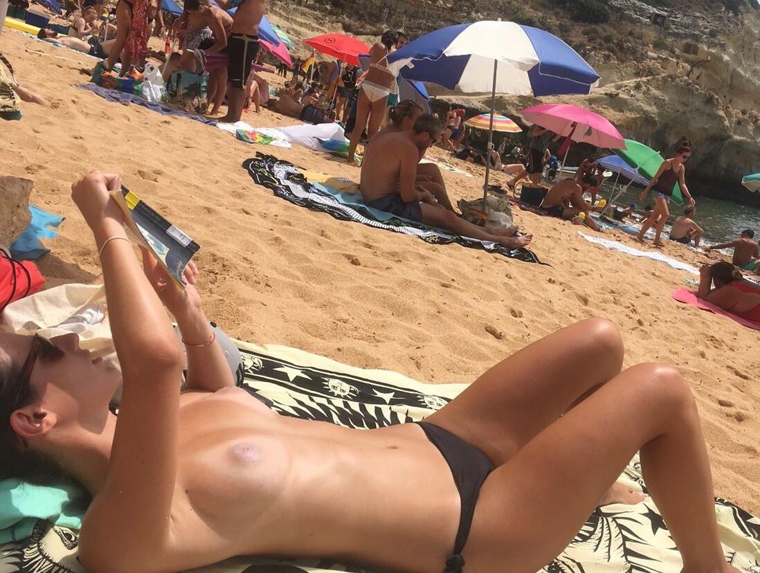 Beach boobs, topless tanner unaware Mix qq