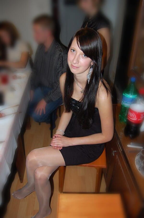 Every girl should wear pantyhose 