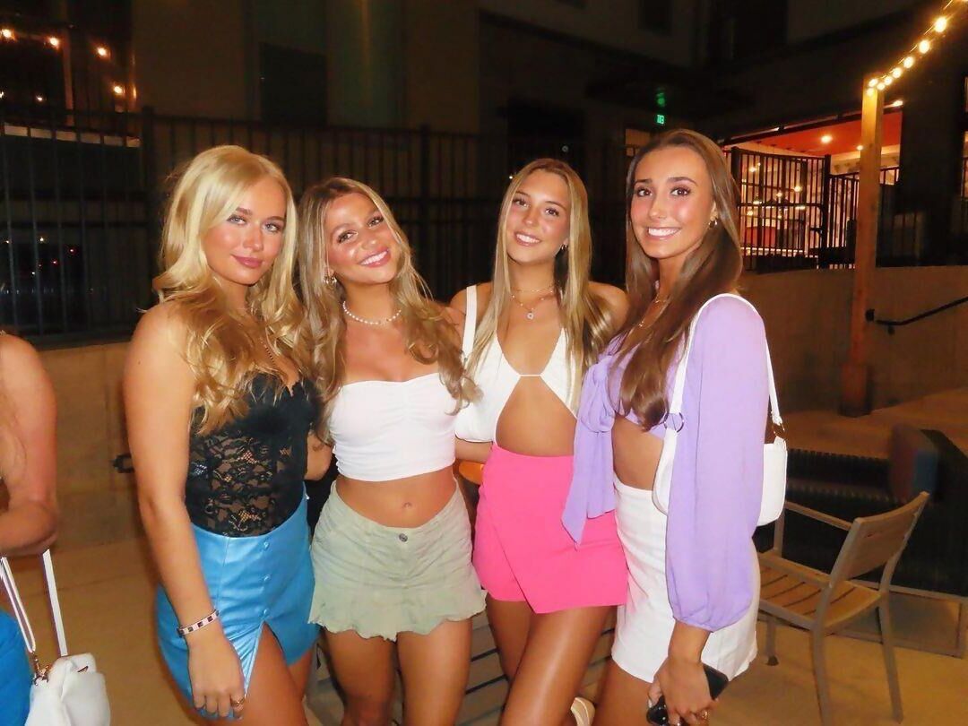 August ' Amateur Non Nude Four or More