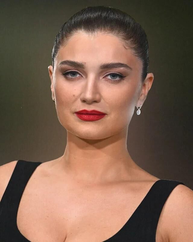 Eve Hewson