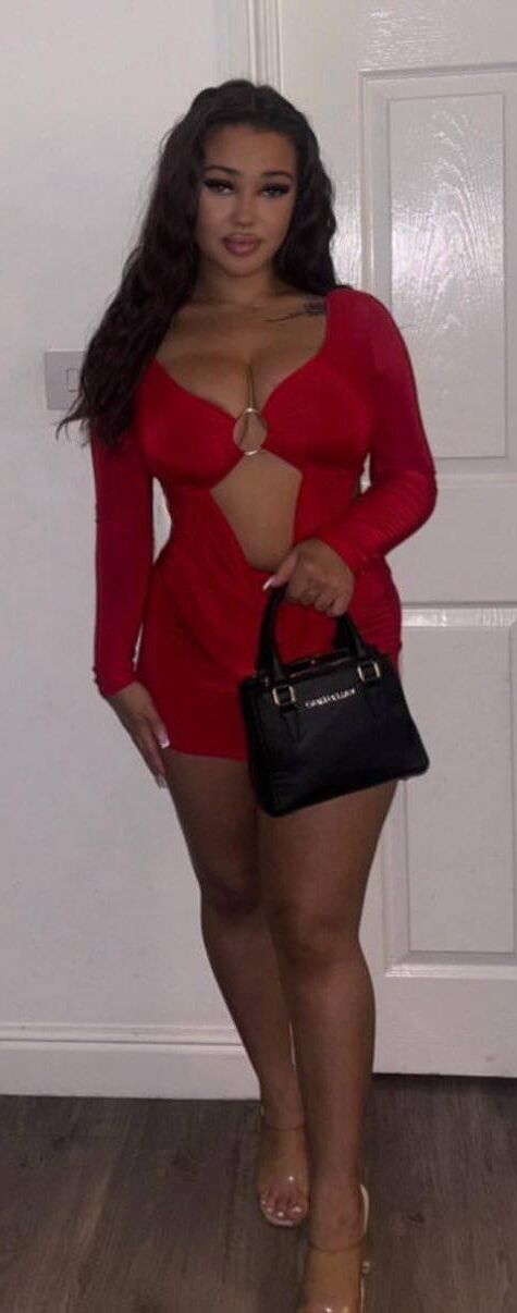 Girls in Red 