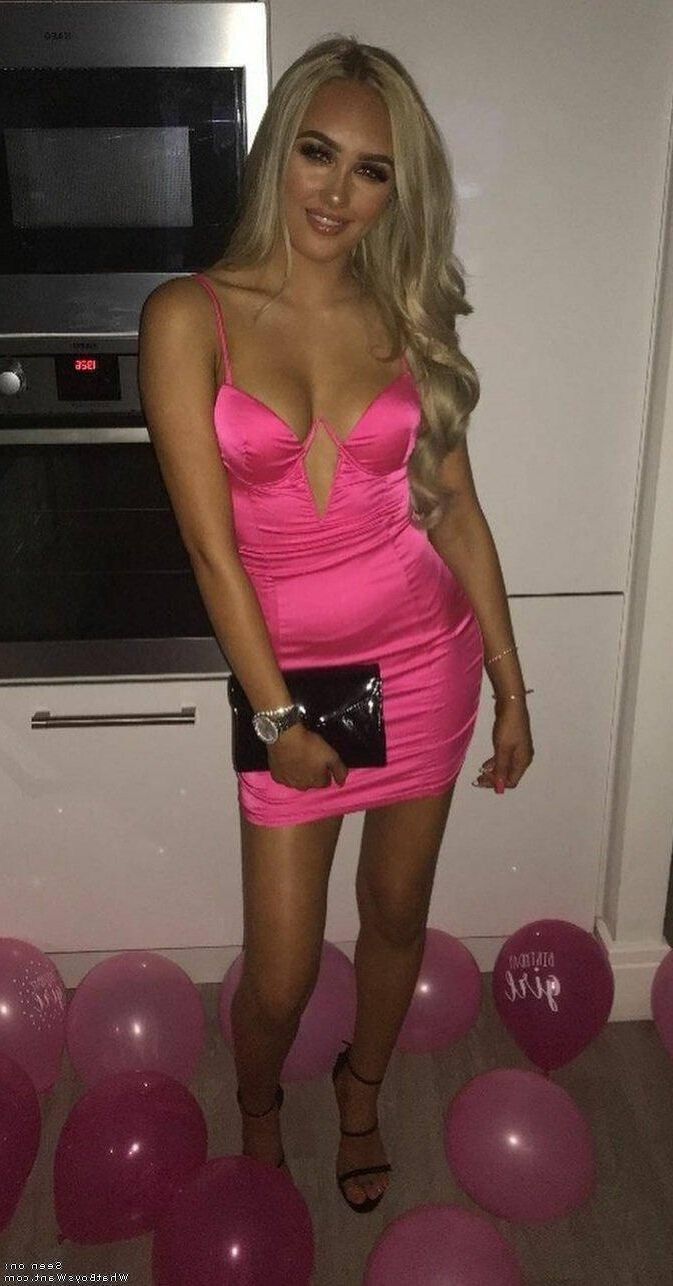Girls in Pink 