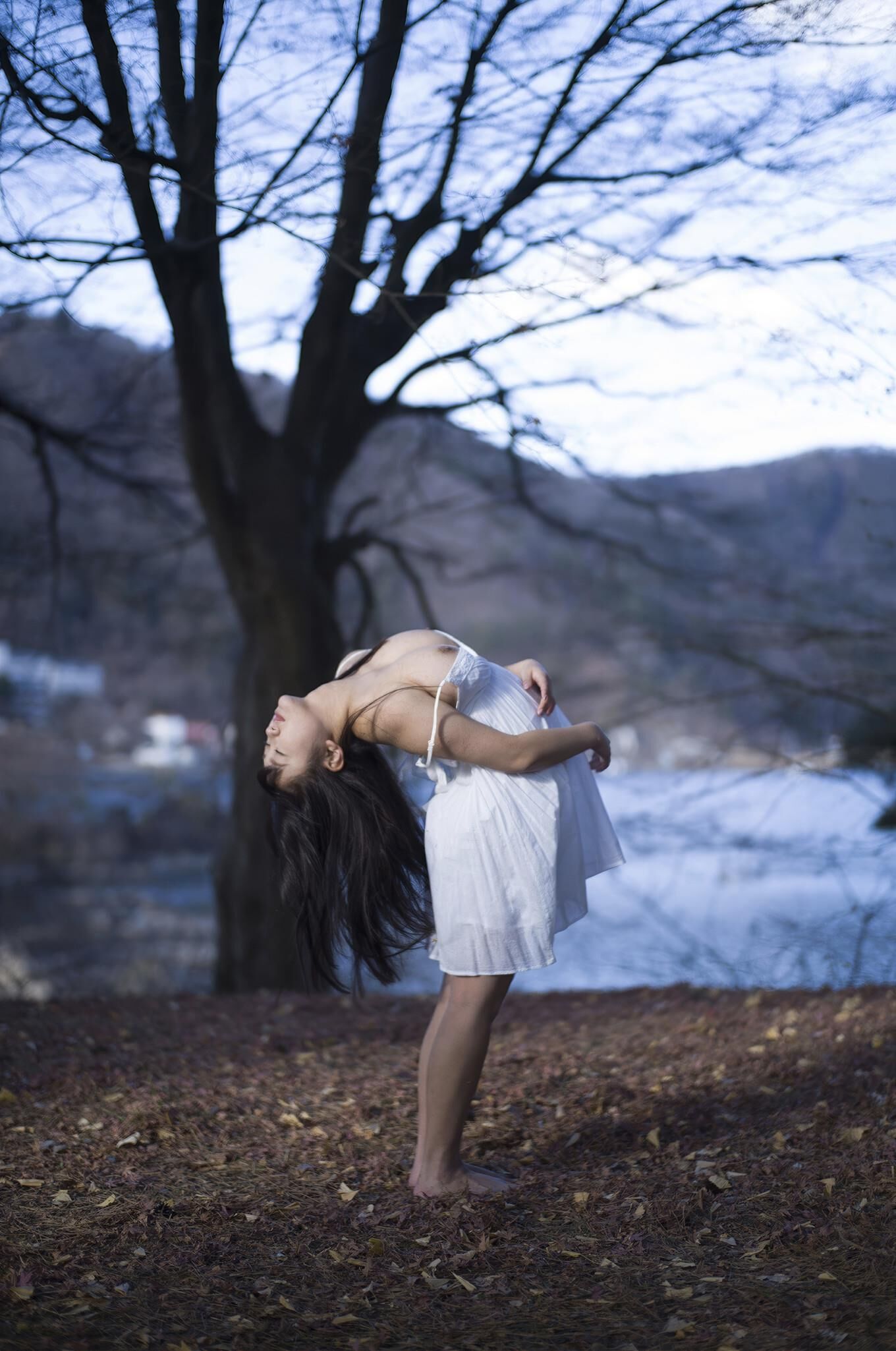 Hana Himesaki Towards the Light