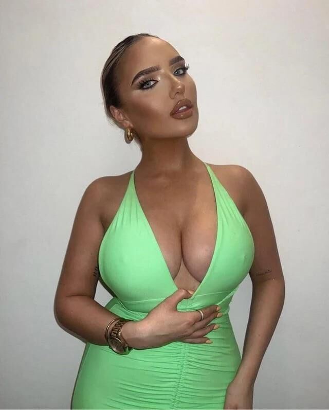 Girls in Green 