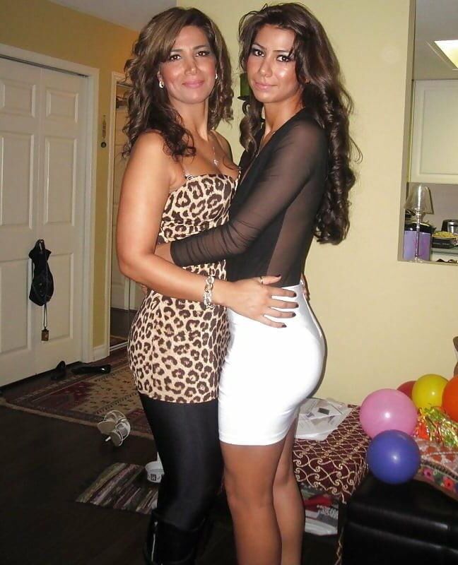 August ' Amateur Non Nude Pairs