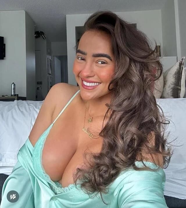 Girls in Green 