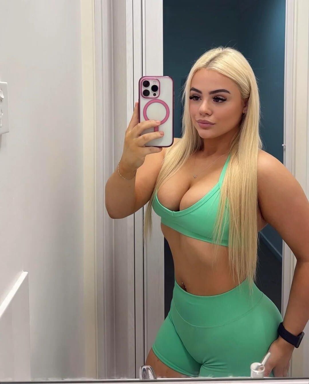 Girls in Green 