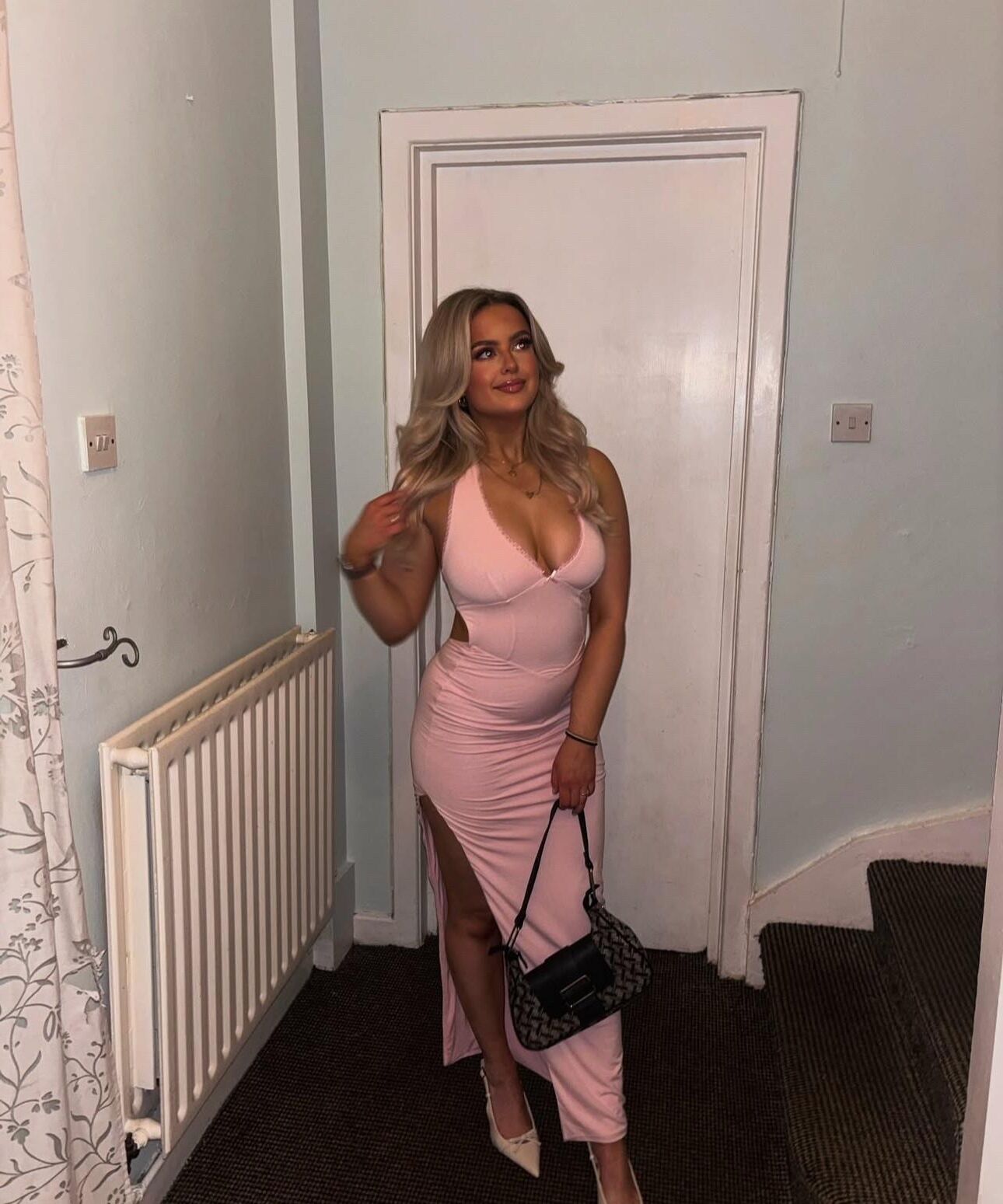 Girls in Pink 