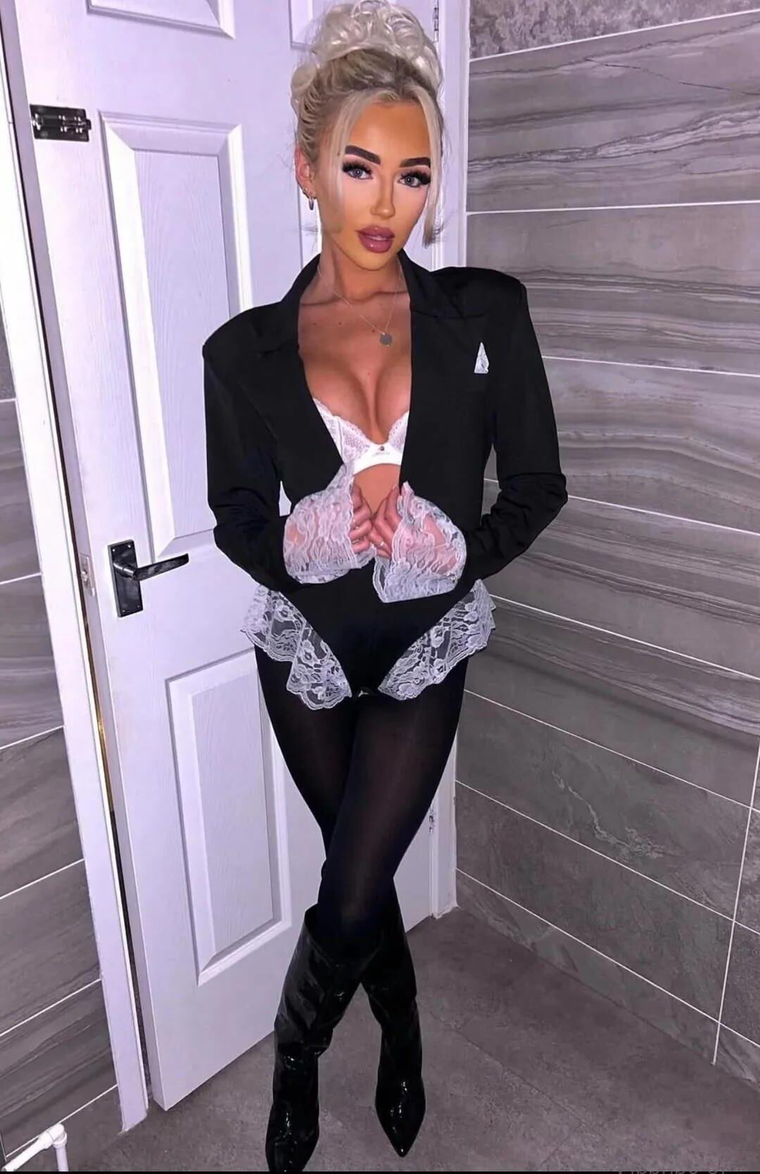 Lace Outfits 