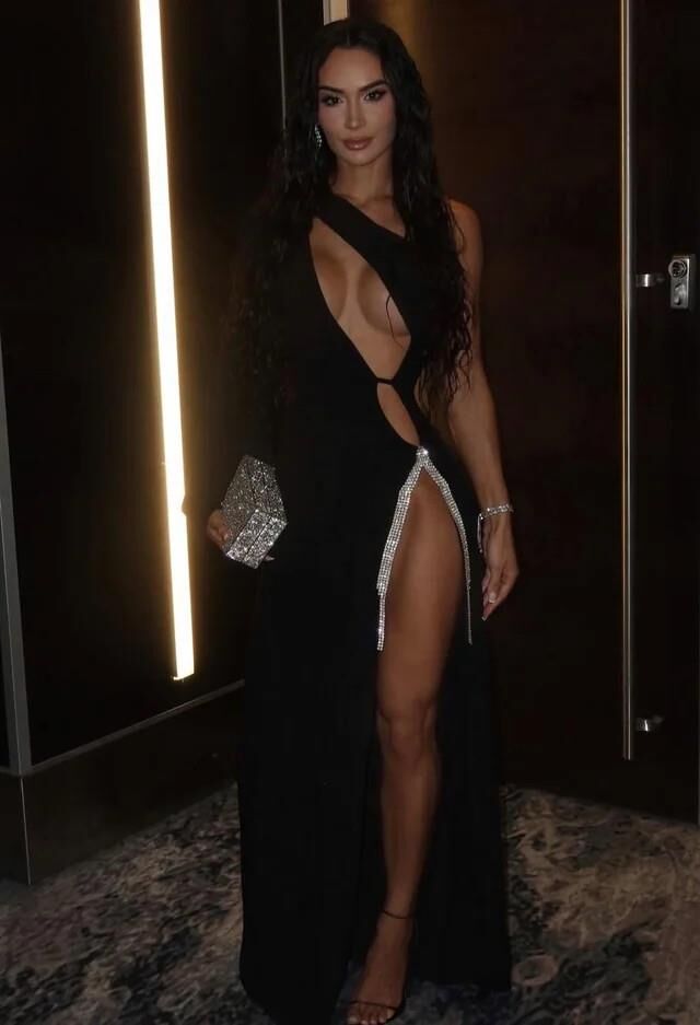 Girls in Black 