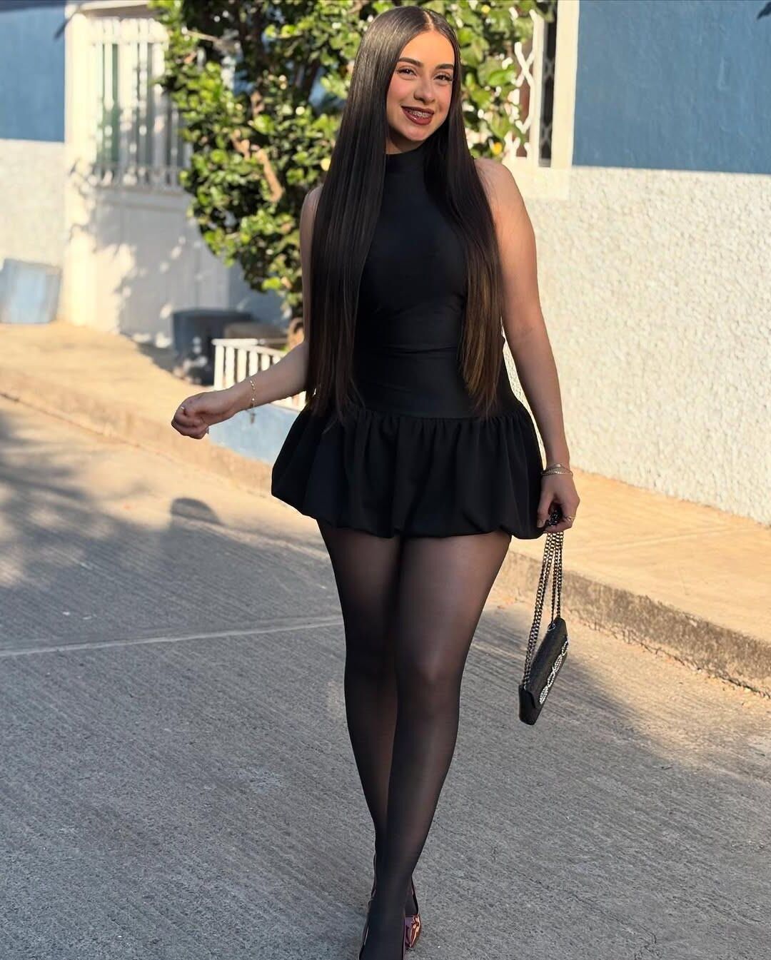 Girls in Black 