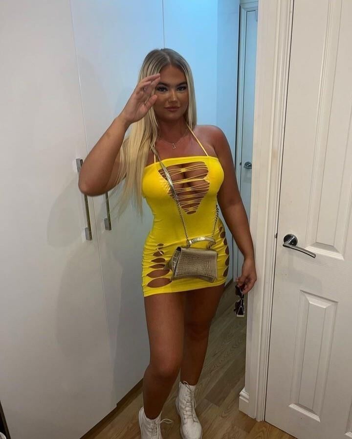 Hot Pieces (Sluts, Whores, Chavs etc) 