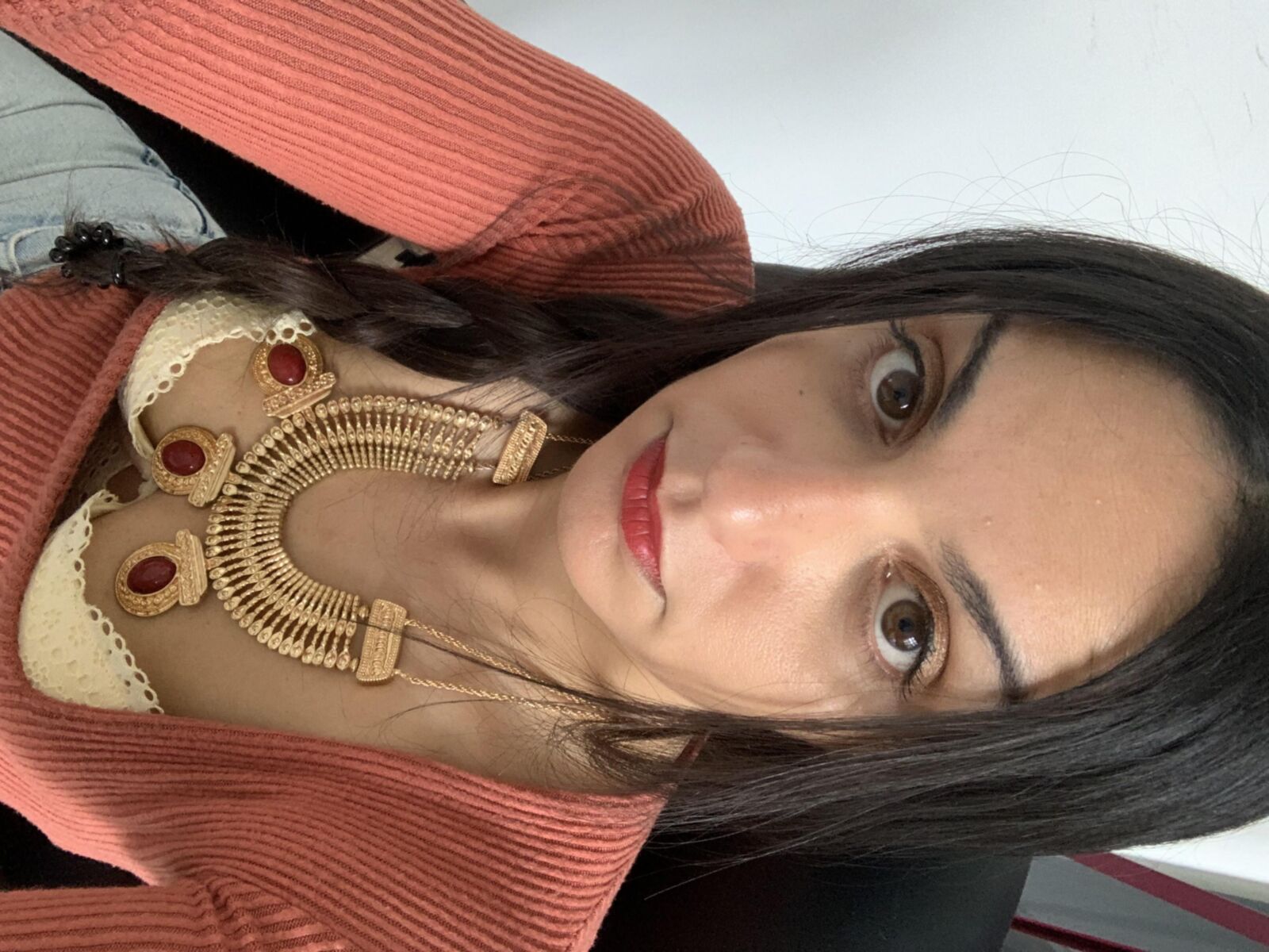 Samia maman plate mais salope de Laval 