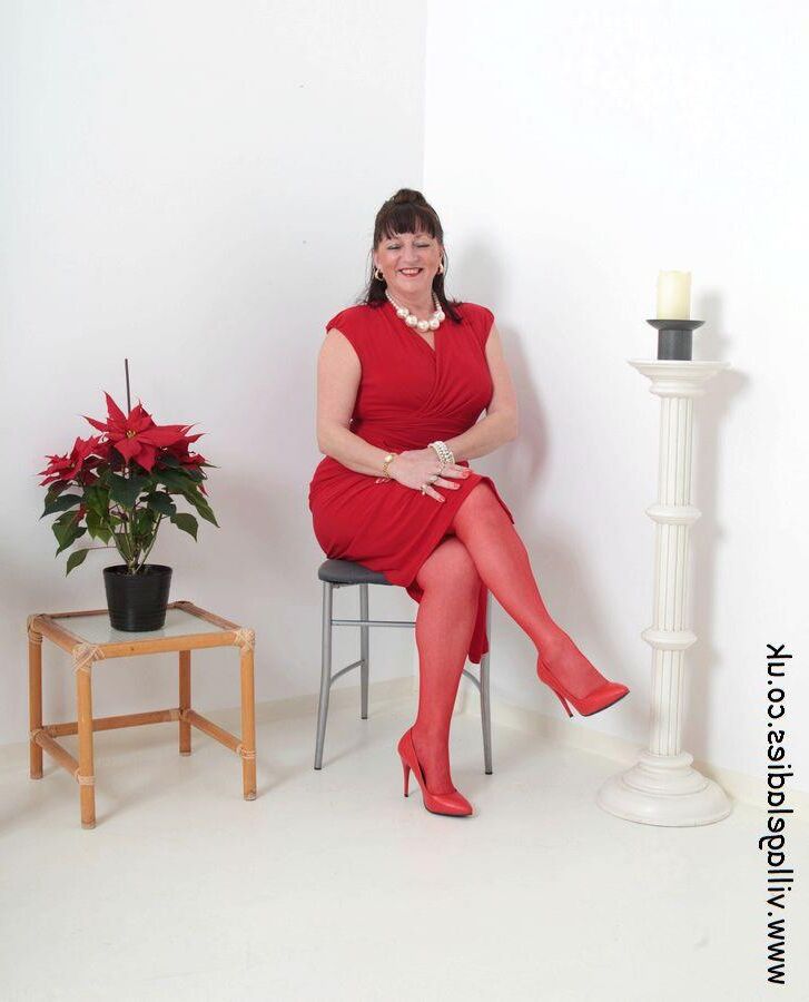 . Sophie Big older woman in red underwear