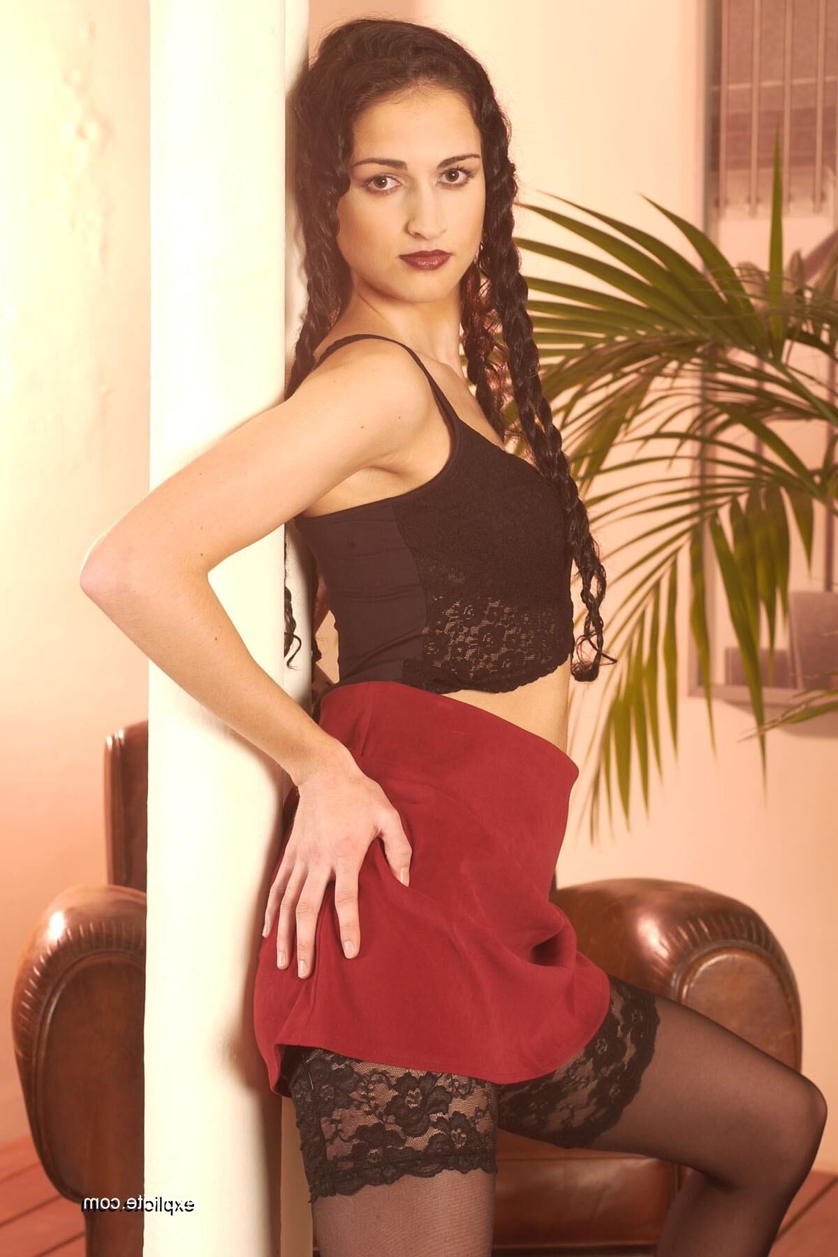 tease tizziana_strip