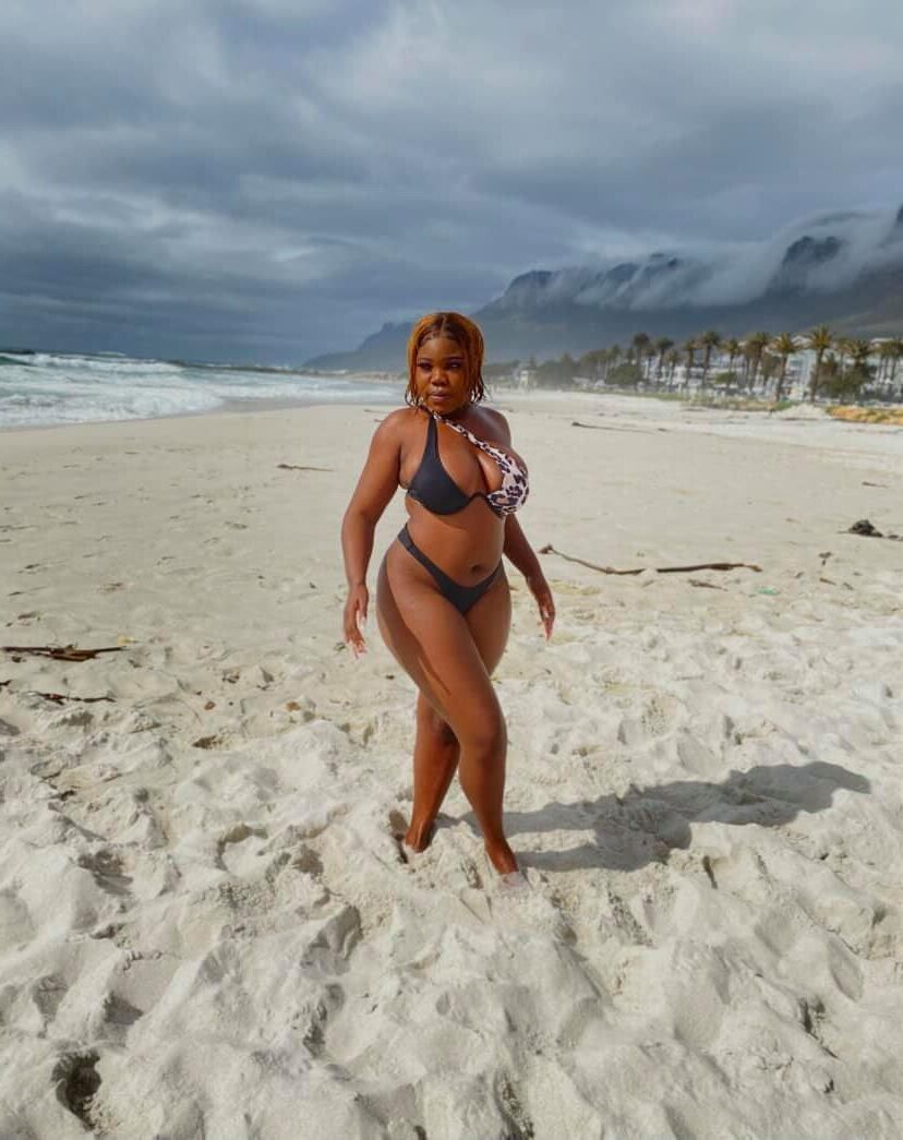 Praia e piscina