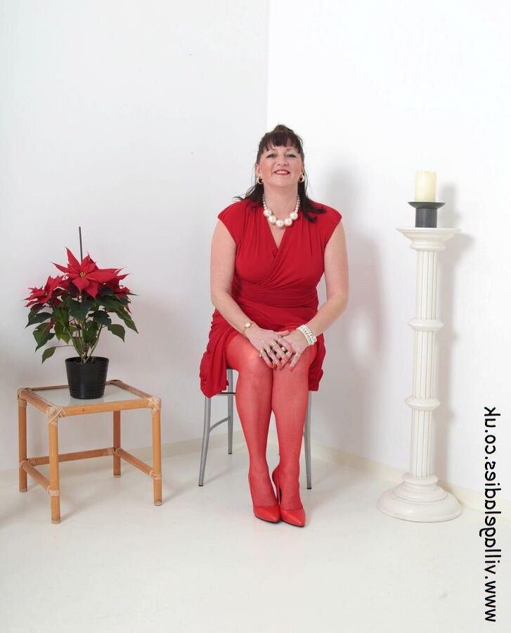 . Sophie Big older woman in red underwear