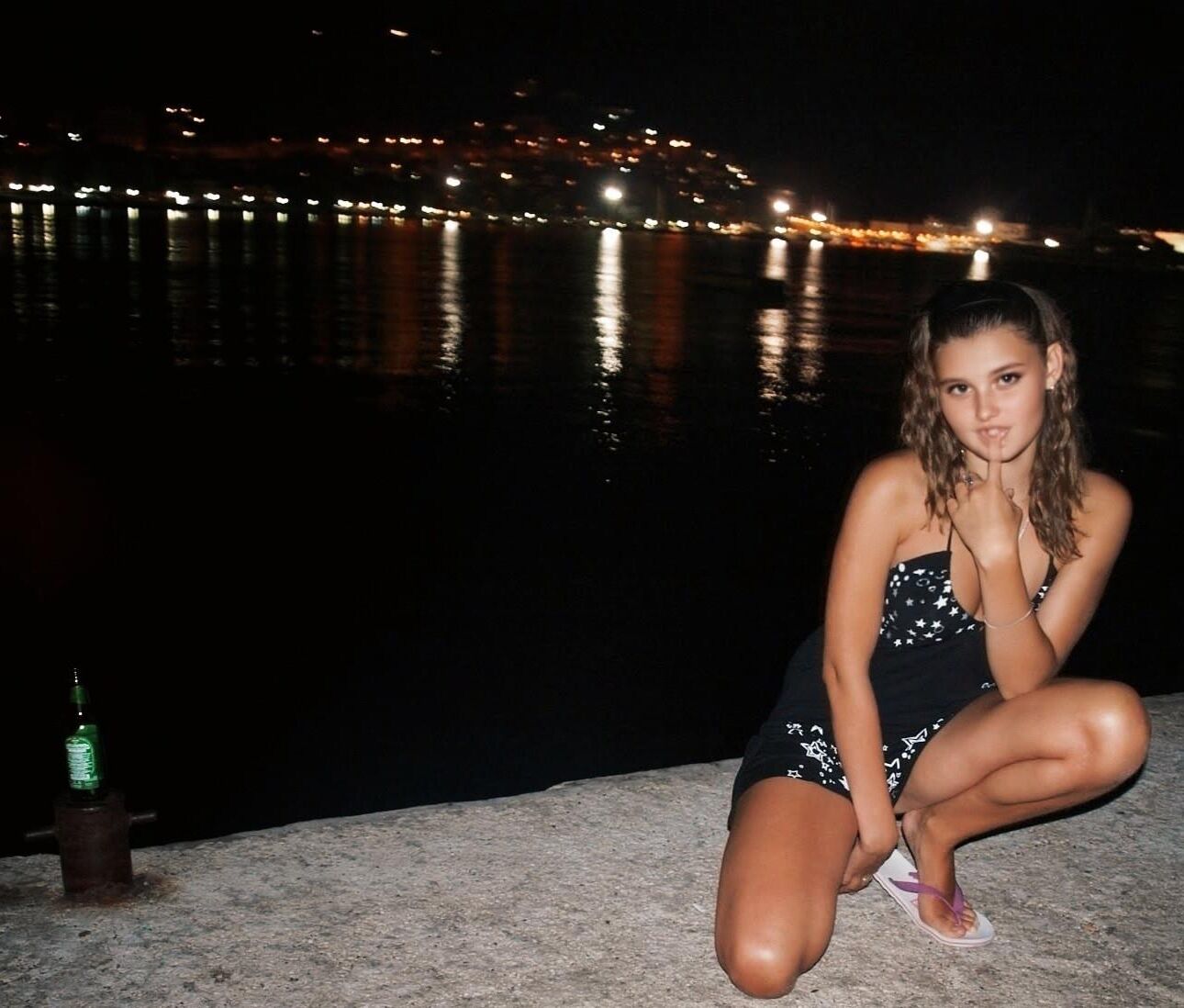Foxywet in clothes not nude
