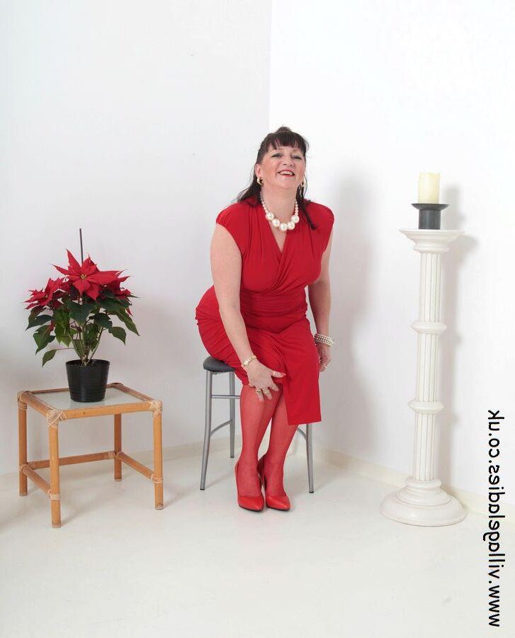 . Sophie Big older woman in red underwear